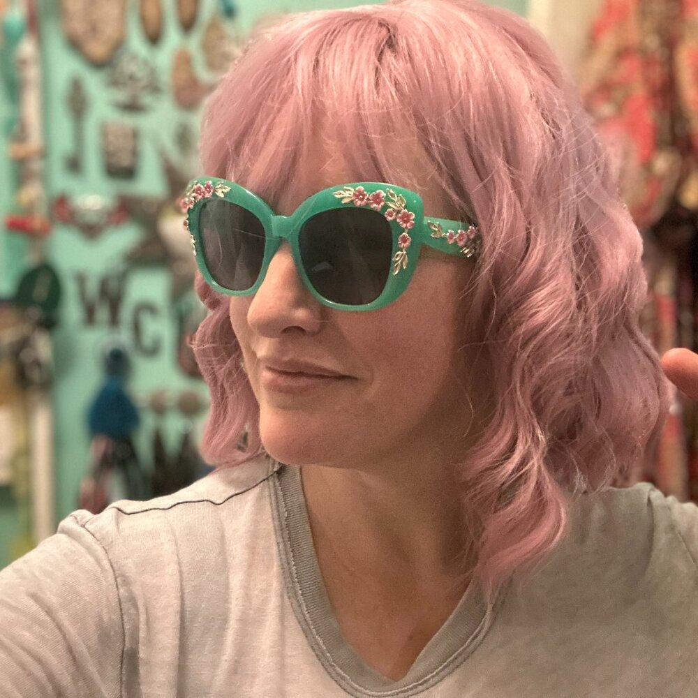 Meet your Posher, Wendy